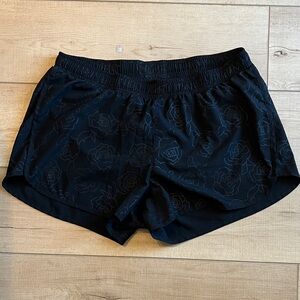 Old Navy Active Large Black Floral Shorts
